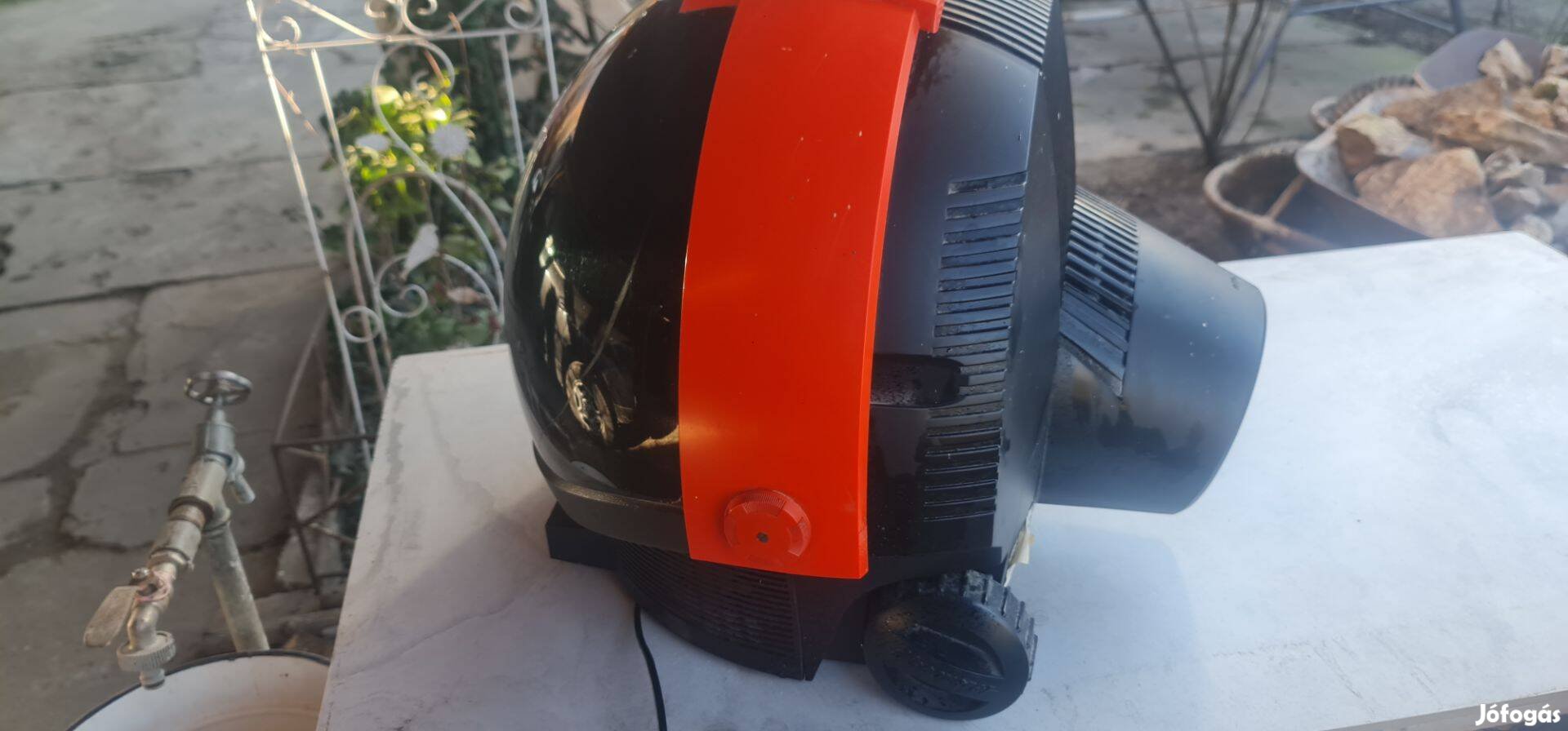 Philips Discoverer helmet TV