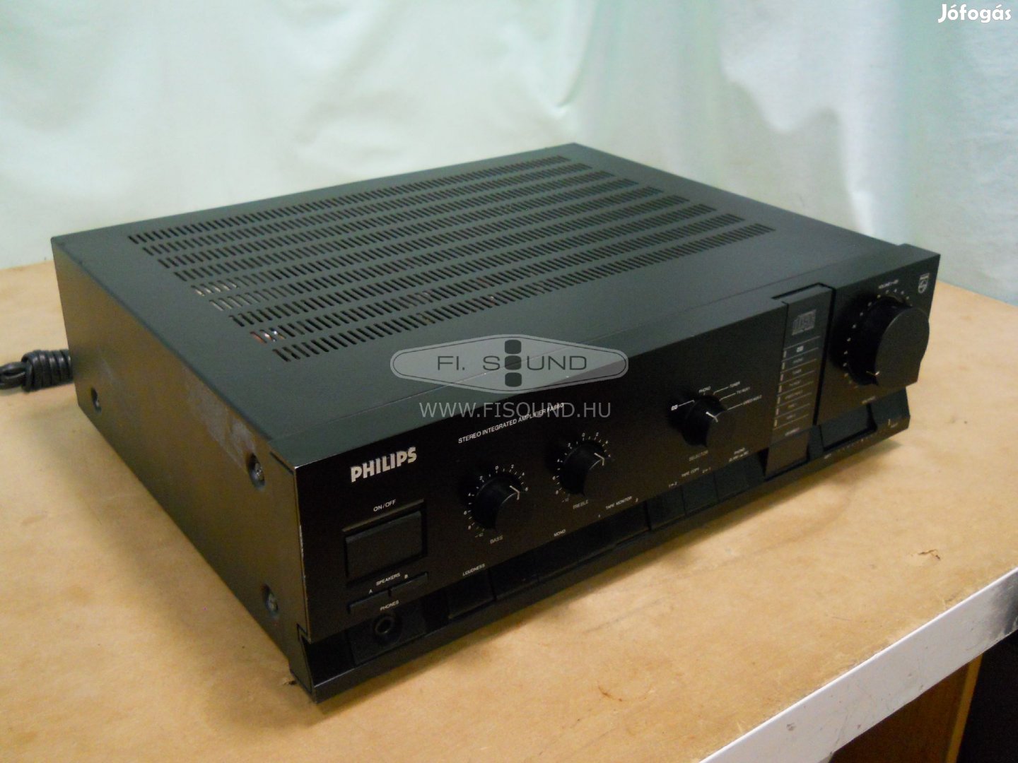 Philips FA860 ,2x65W,8-16ohm,4 hangfalas sztereo erősítő