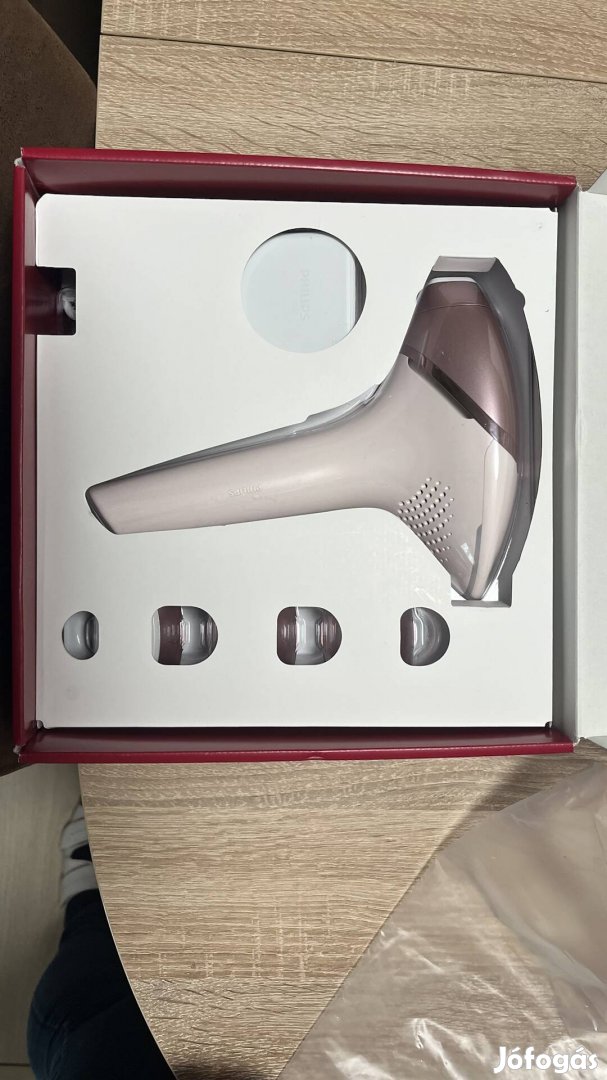 Philips Lumea IPL Hair Removal 9000