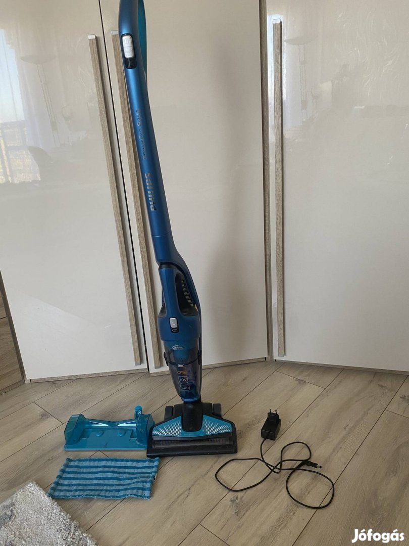 Philips Powerpro Aqua porzsák nélküli porszívó és felmosó egyben