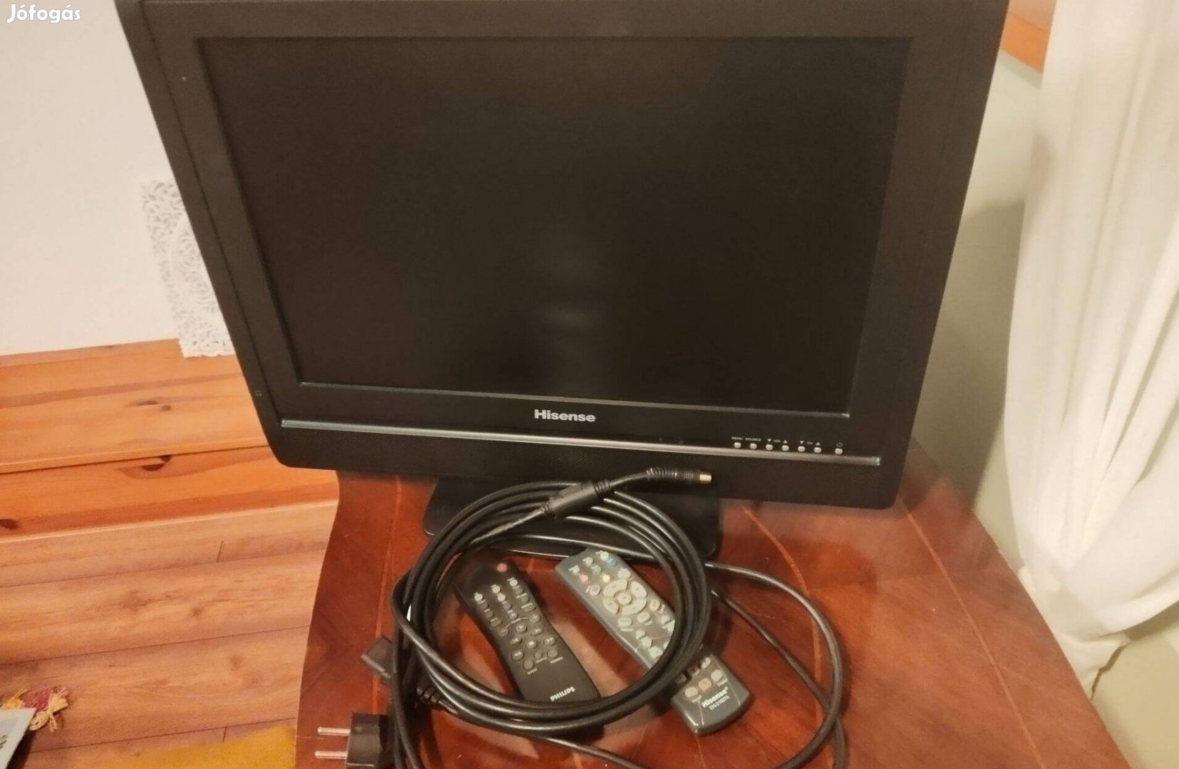 Philips TV tâbiränyitöval boxegységgel
