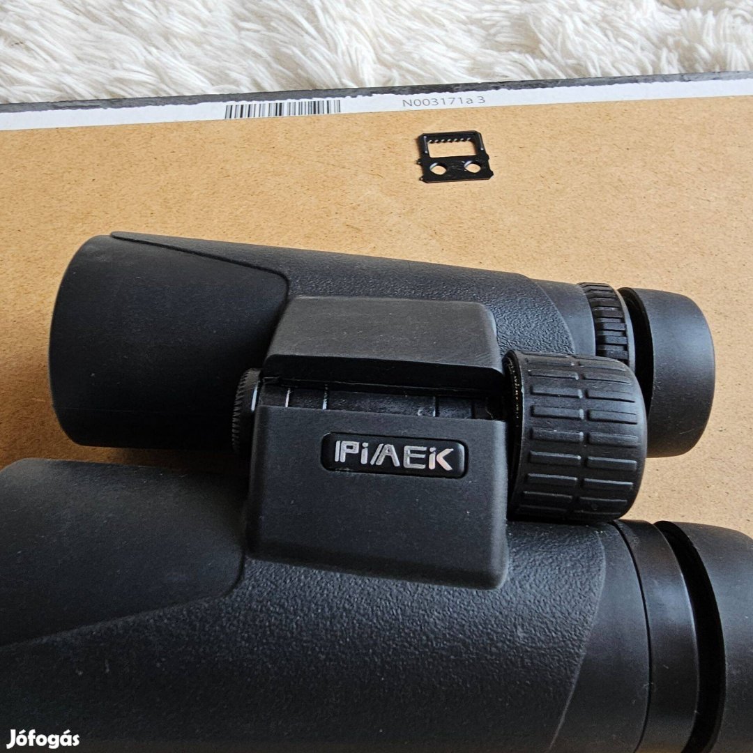 Piaek 10x42 távcsö új tok nélkül