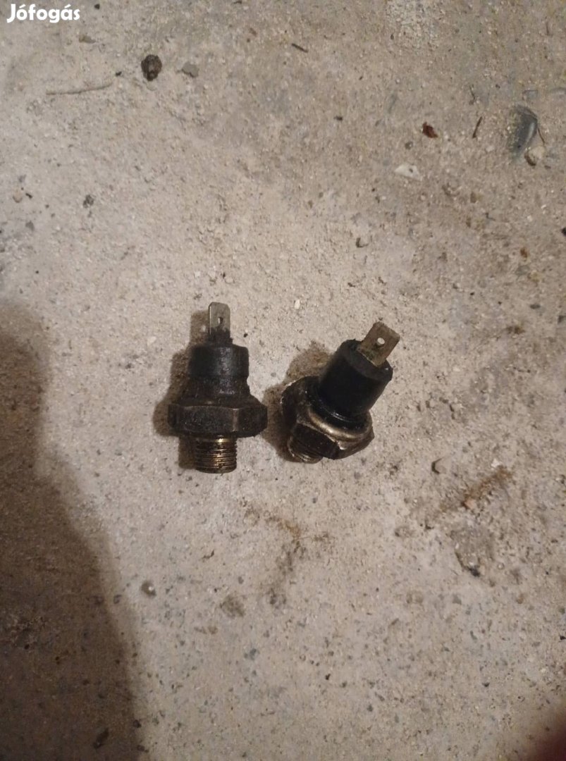 Piaggio 125 Leader olaj nyomás mérő gomba