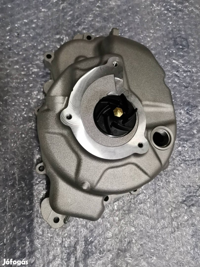 Piaggio 250 4t Vízpumpa komplett  
