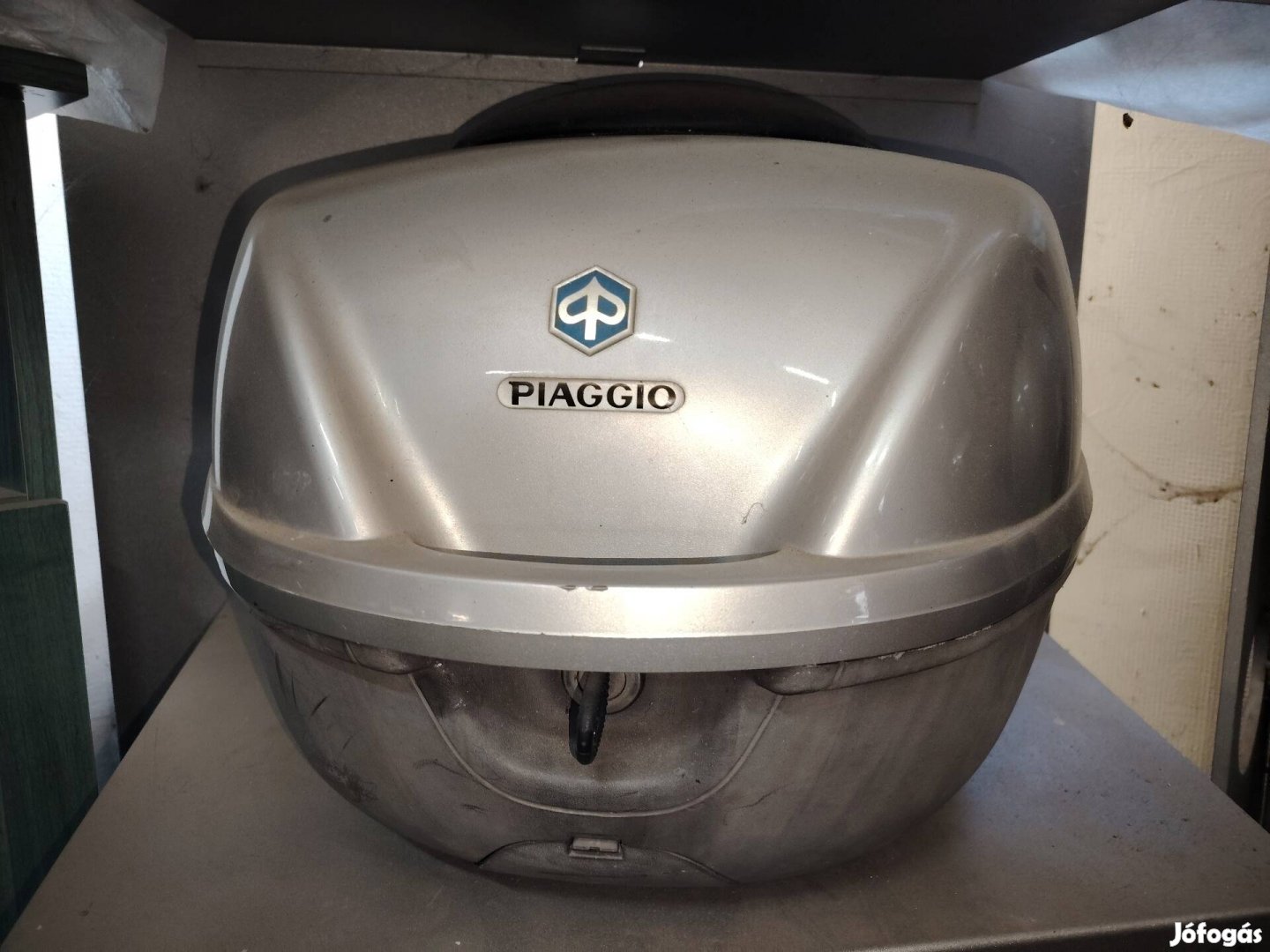 Piaggio 30 literes doboz 