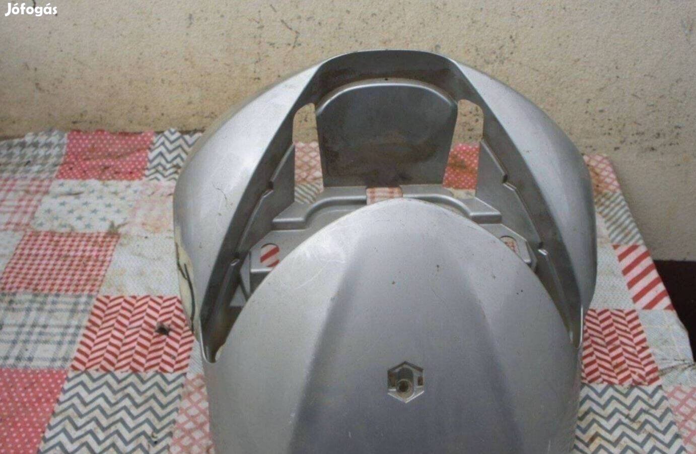 Piaggio Beverly 125 200 első idom