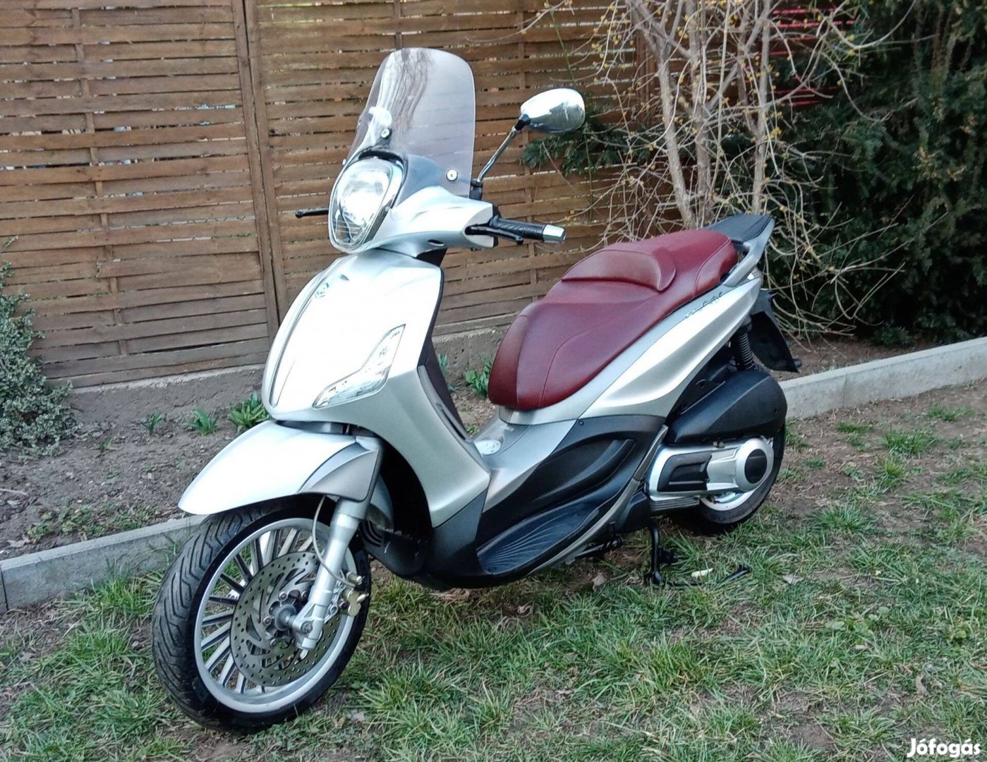 Piaggio Beverly 300 Alkatrészek, bontás