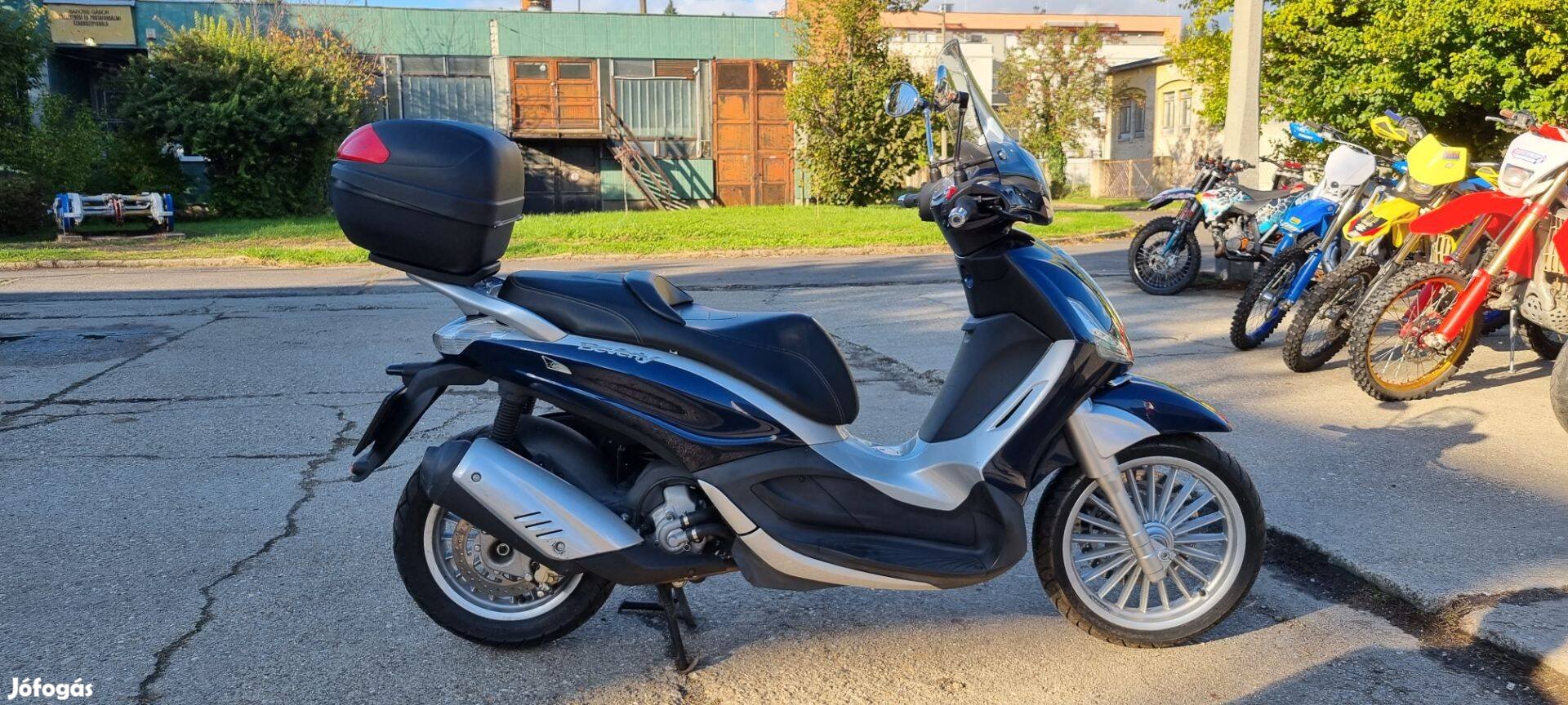 Piaggio Beverly 300 i.e