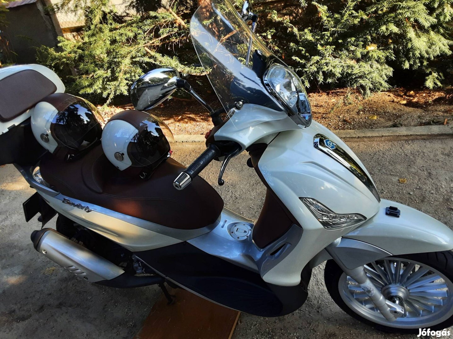Piaggio Beverly 300ie Új állapotú 7000km 