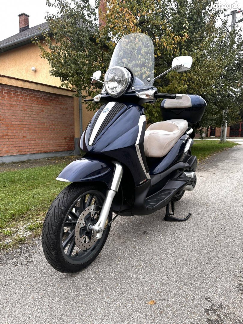 Piaggio Beverly 400