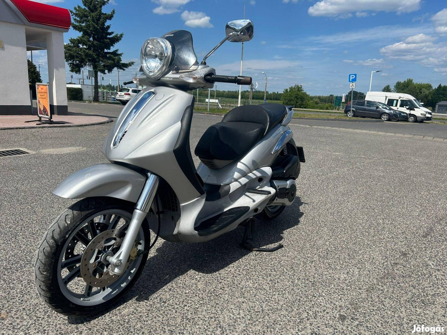 Piaggio Beverly 500