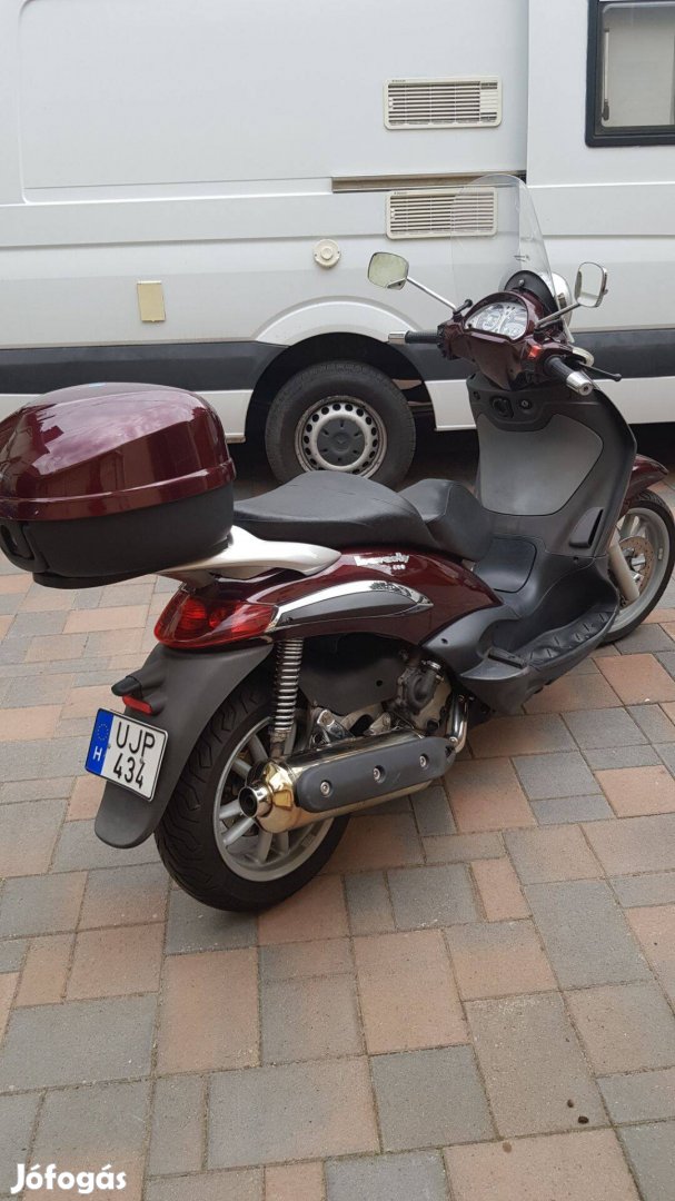 Piaggio Beverly 500