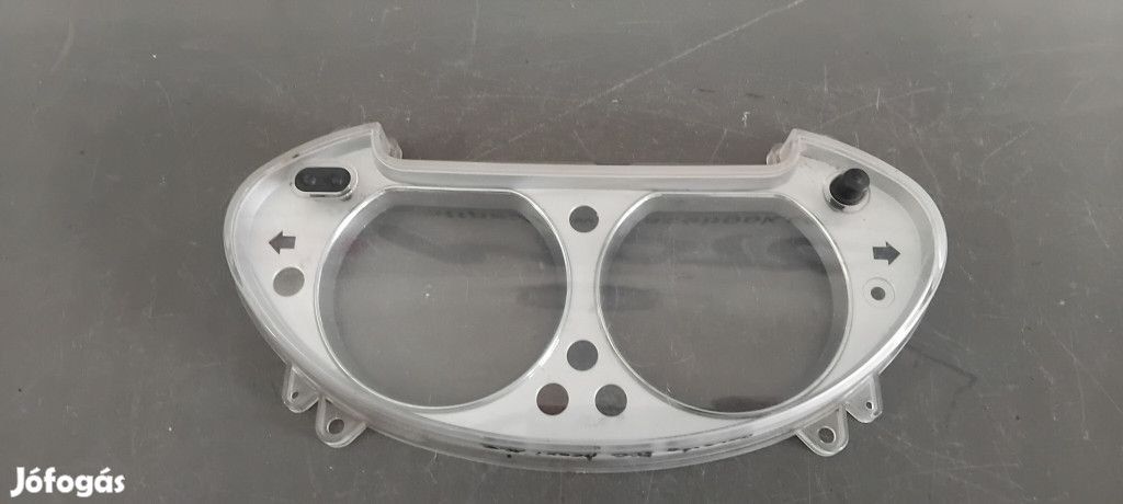 Piaggio Beverly 500 Kilóméteróra plexi