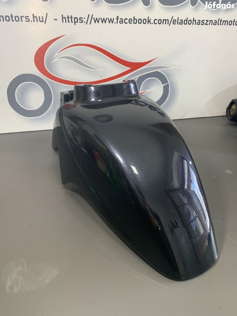 Piaggio Beverly  első sárvédő