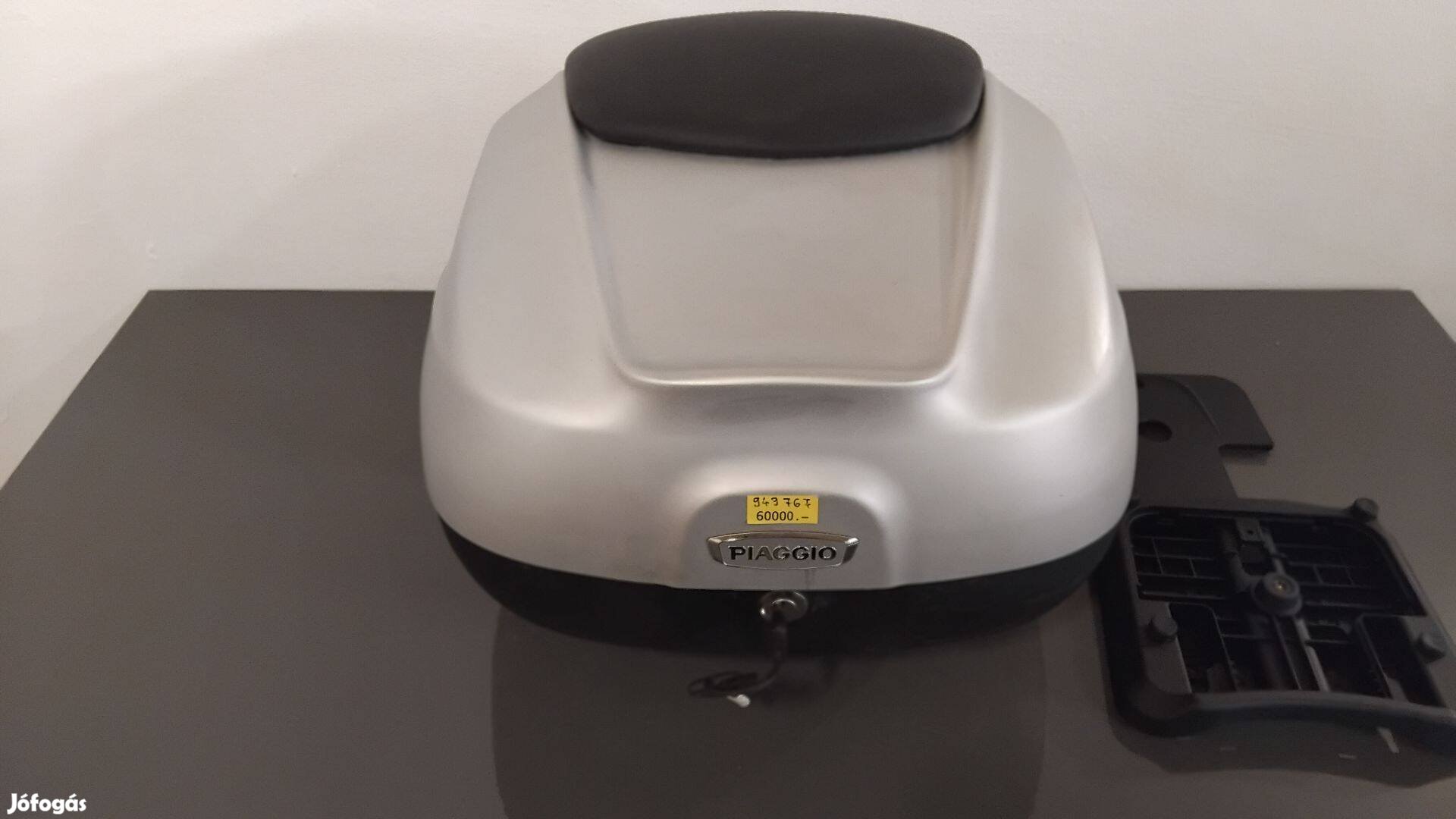 Piaggio Beverly gyári doboz, platnival