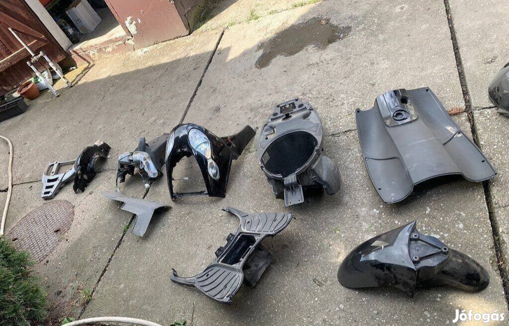 Piaggio Carnaby alkatrész