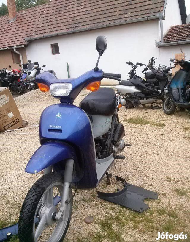 Piaggio Free 50 bontott alkatrészei eladók