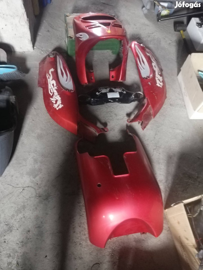 Piaggio Gilera Puch Typhoon robogó idomszett