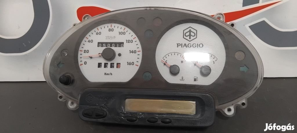 Piaggio Hexagon 180 Kilóméteróra