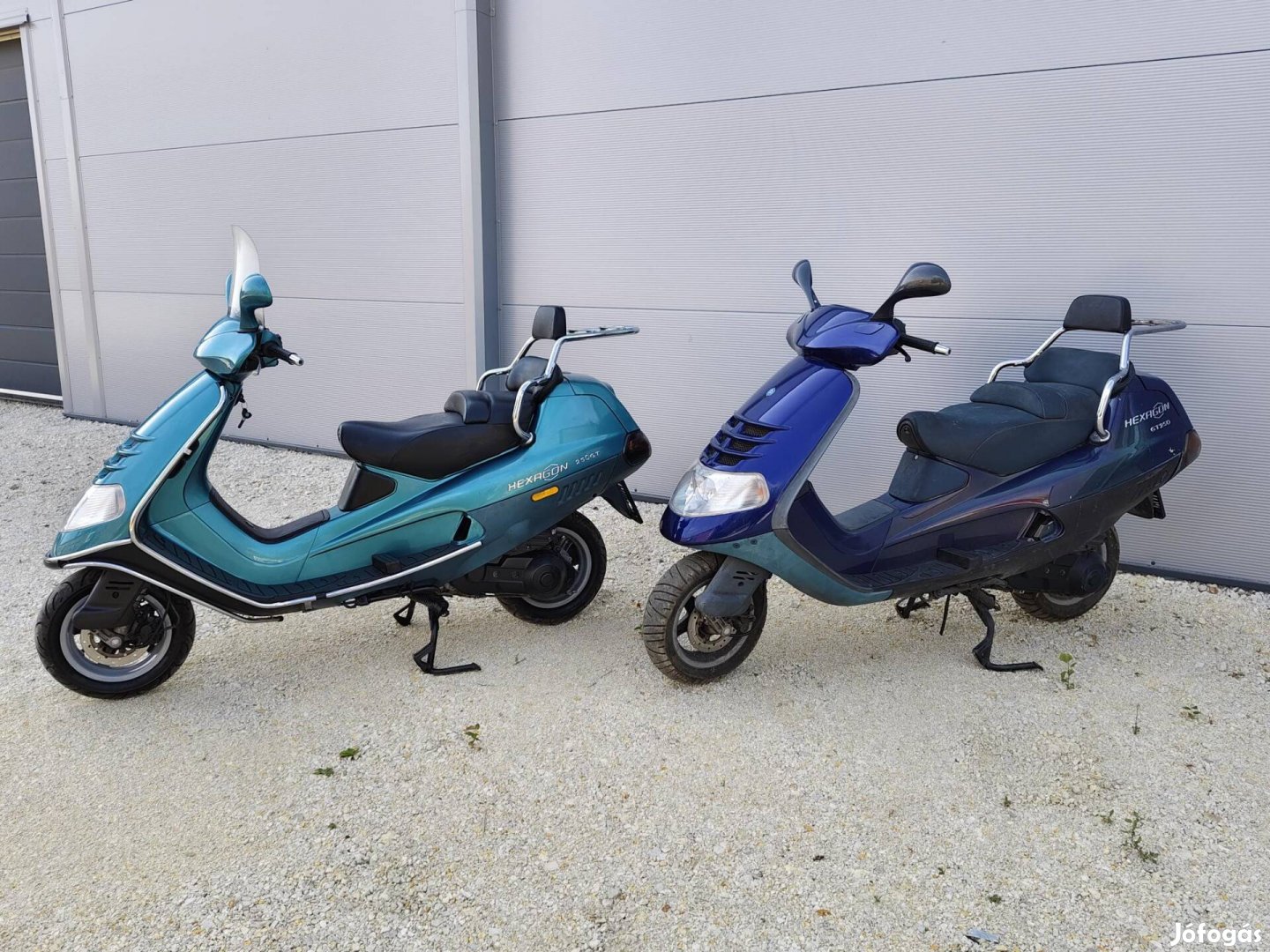 Piaggio Hexagon 250 GT gyári szép áll. + 1db aj...