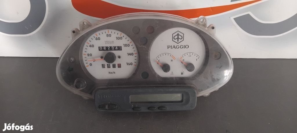 Piaggio Hexagon Kilóméteróra