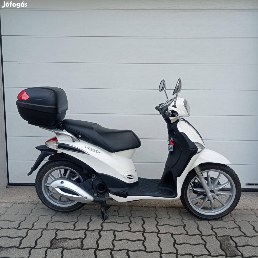 Piaggio Liberty 50 4T 1385 km! Első tulajtól!