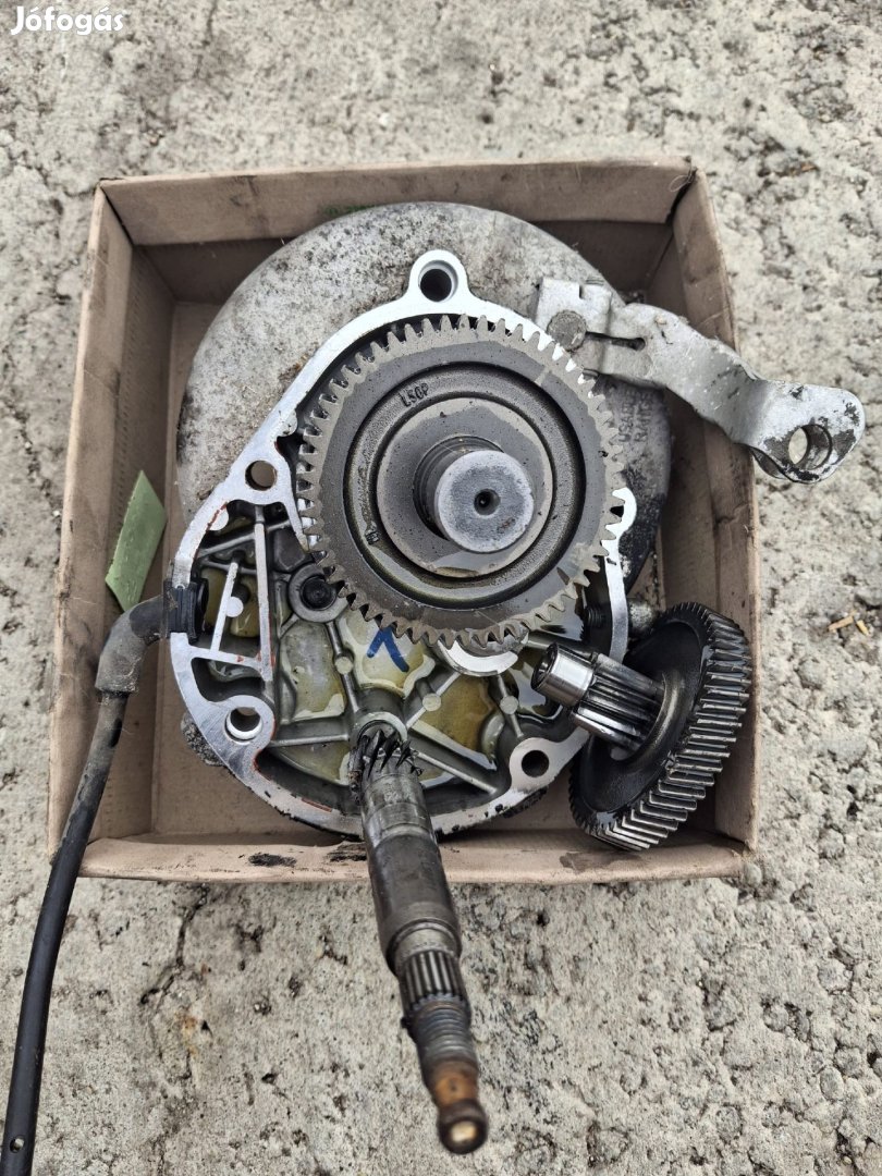 Piaggio Liberty 50 4 ütemű hátsó kihajtás, végáttétel