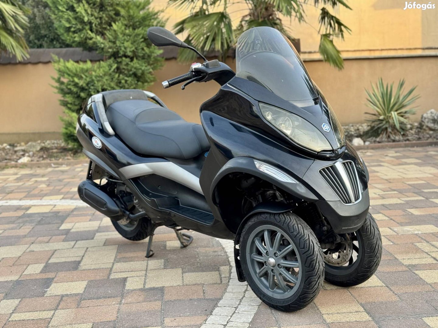 Piaggio MP3 250