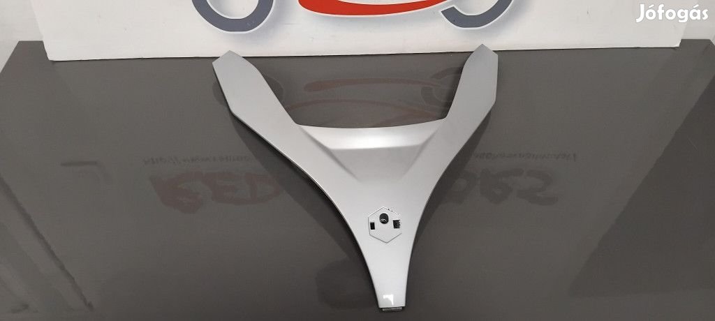 Piaggio MP3 Elülső burkolat