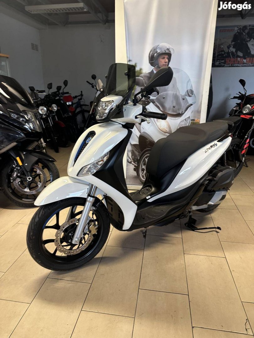 Piaggio Medley 125 /Mo.-i/1.-tulaj/2930Km/Áfás ár