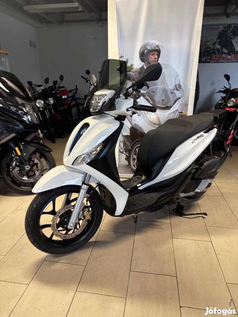 Piaggio Medley 125 /Mo.-i/1.-tulaj/2930Km/Áfás ár