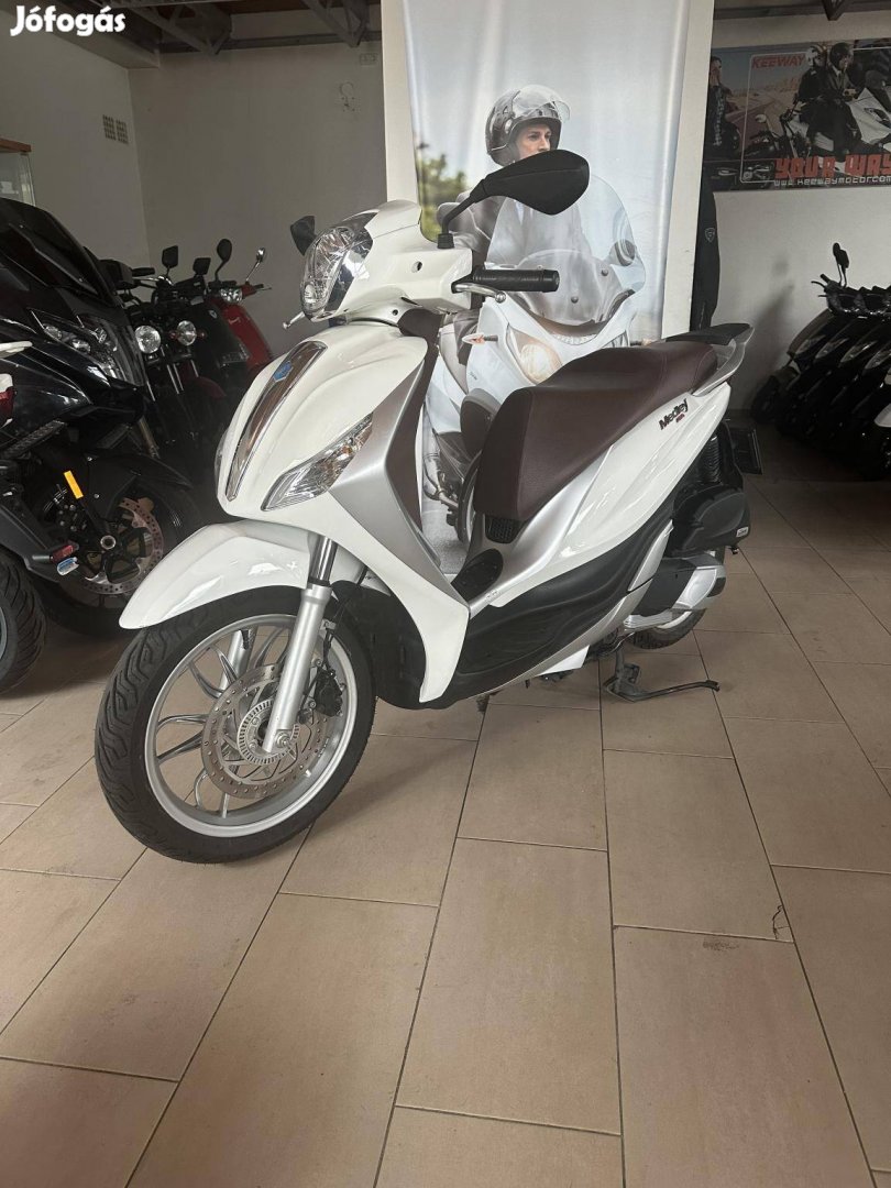Piaggio Medley 125 /Mo.-i/1.-tulaj/7900Km/Garan...