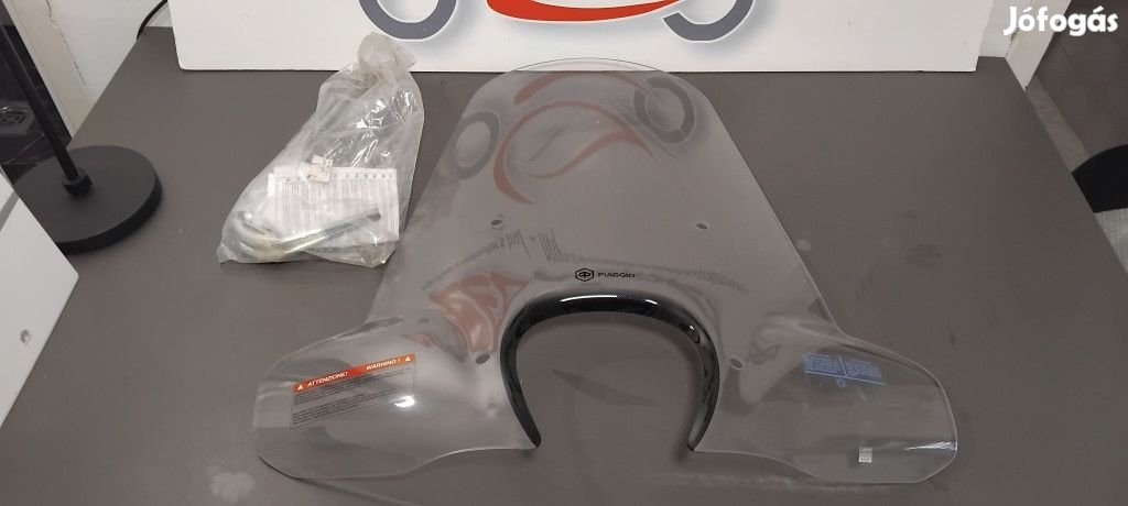 Piaggio Medley Urban Plexi, konzollal