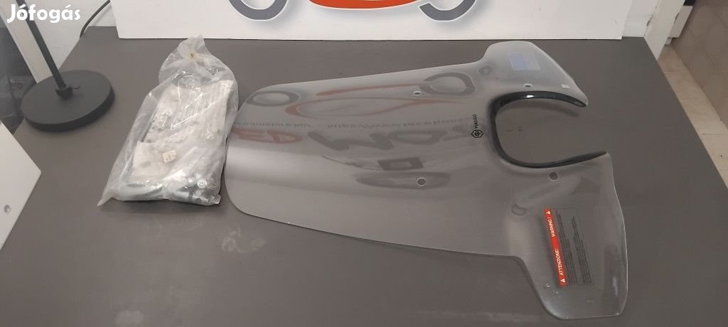 Piaggio Medley Urban Plexi, konzollal