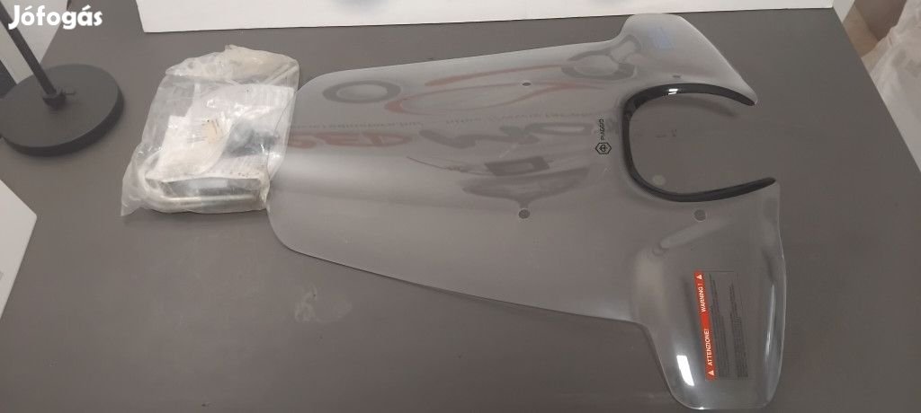 Piaggio Medley Urban Plexi, konzollal