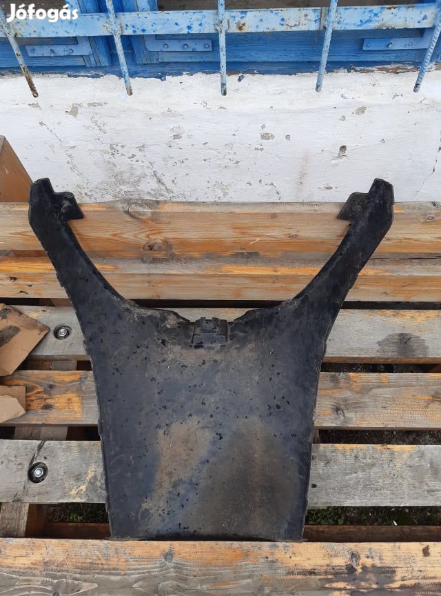 Piaggio Nrg/ Typhoon sarok idom