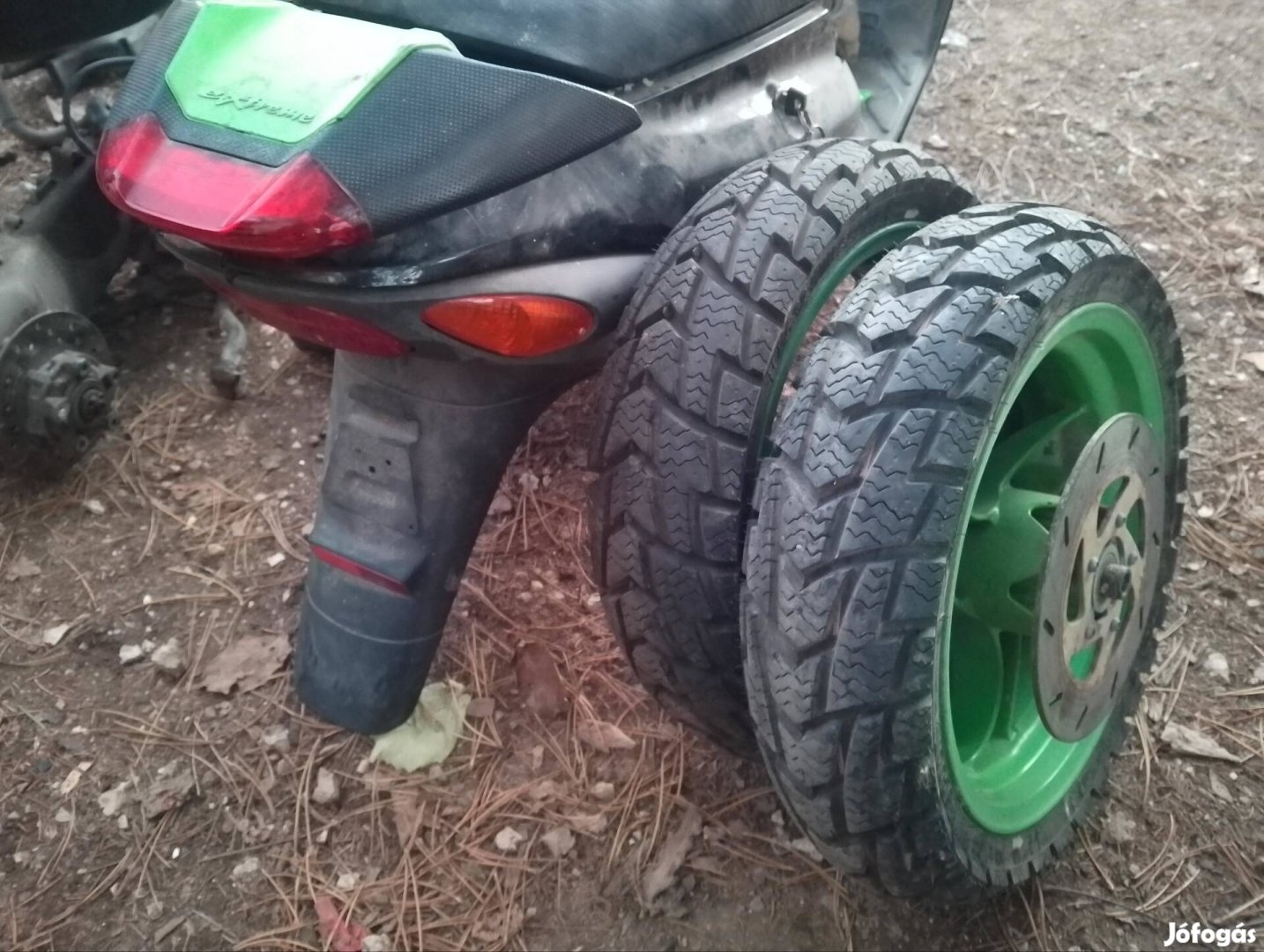 Piaggio Nrg mc3 mc2 alkatrészek alkatrész bontás 