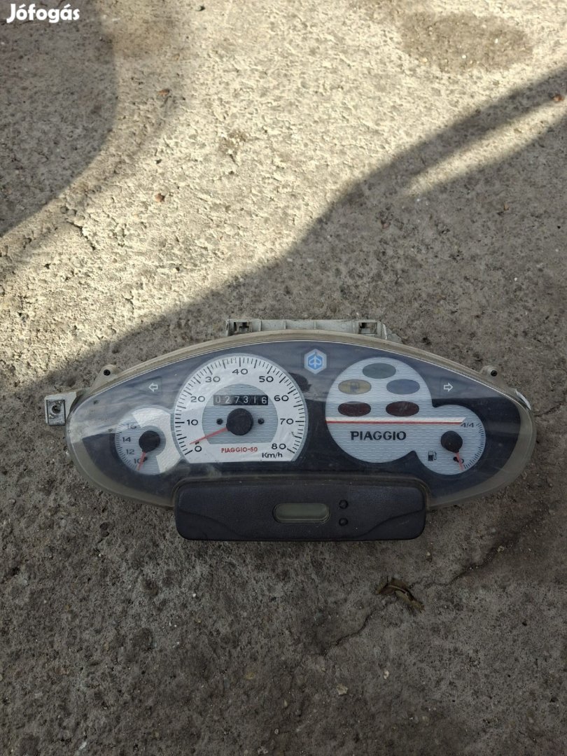 Piaggio Skipper km óra , műszerfal 80as