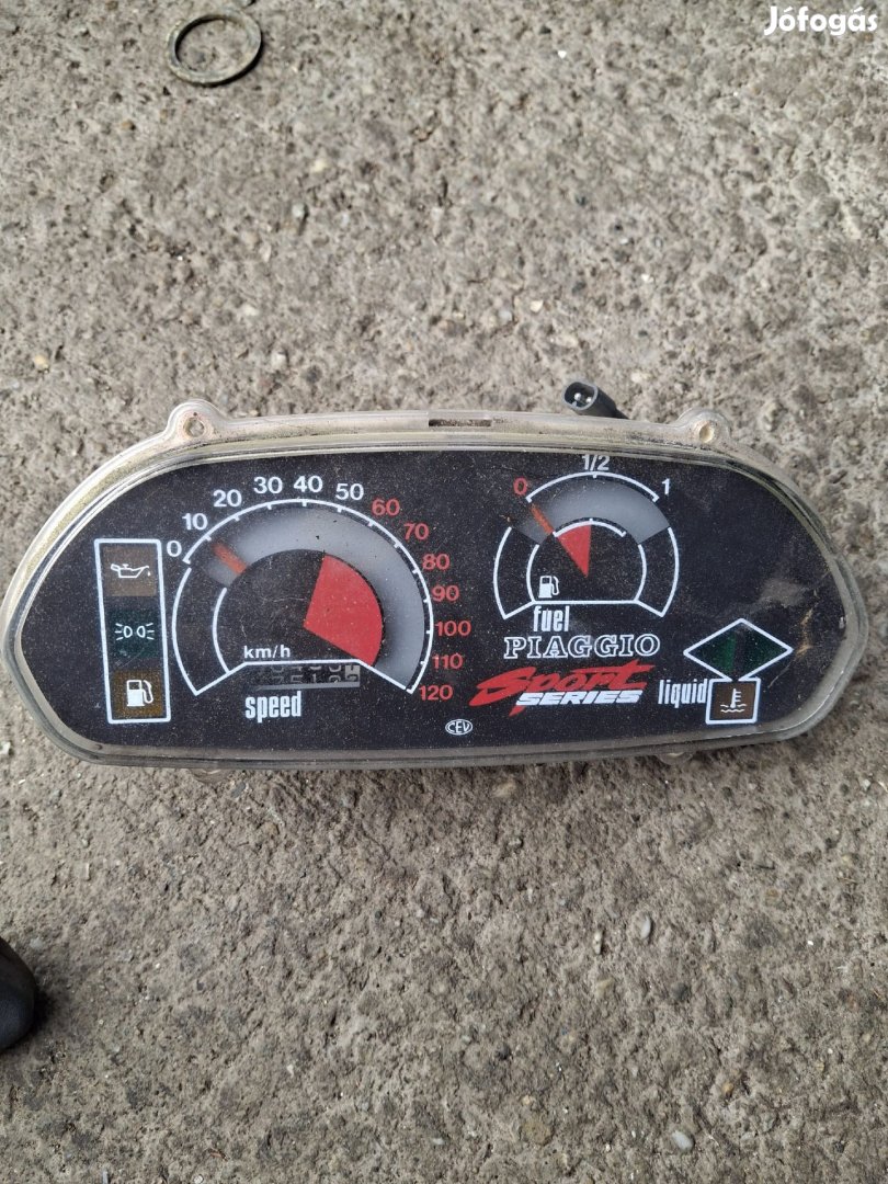 Piaggio Typhoon km óra,  műszerfal