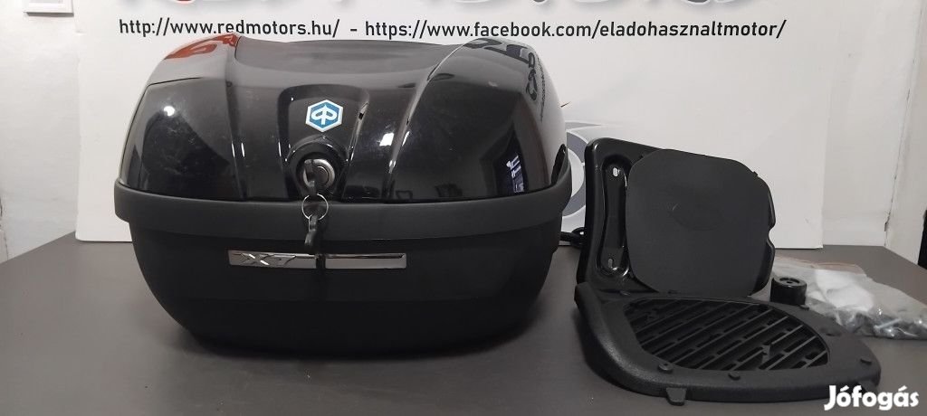 Piaggio X7 gyári doboz, konzollal, platnival