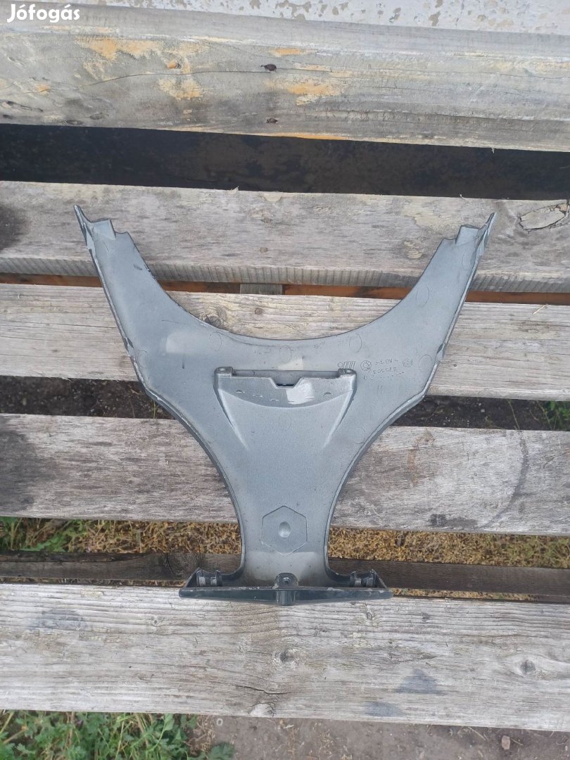 Piaggio X9 200 Első idom betét