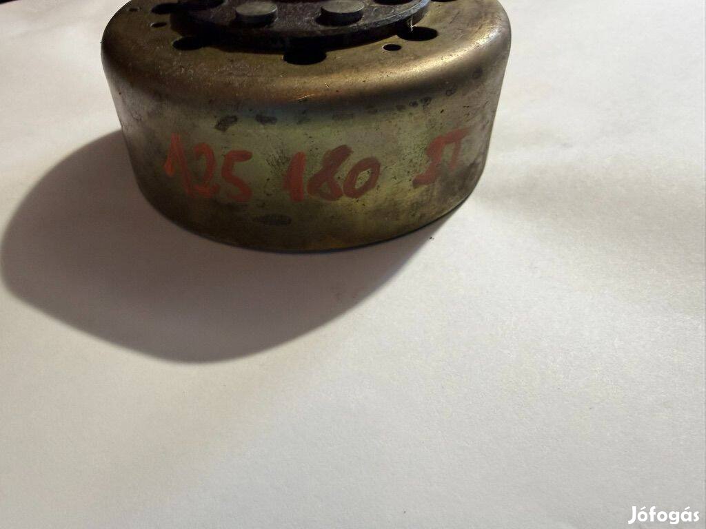 Piaggio ZIP Hexagon Skipper lendkerék forgórész gyújtás 2T