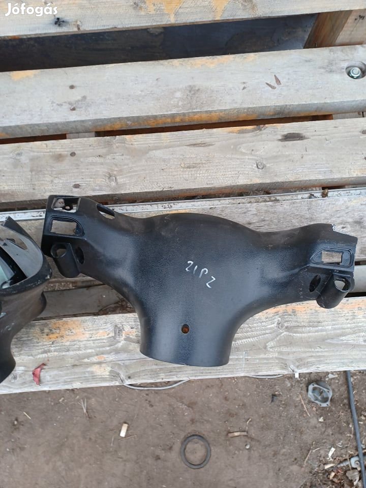 Piaggio Zip 2 fejidom