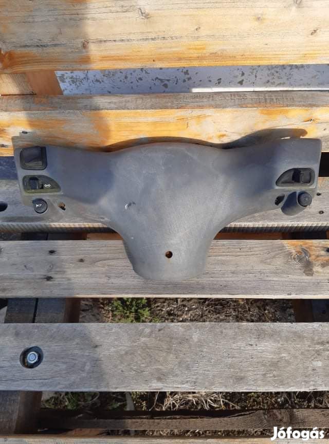 Piaggio Zip 2 kormány idom