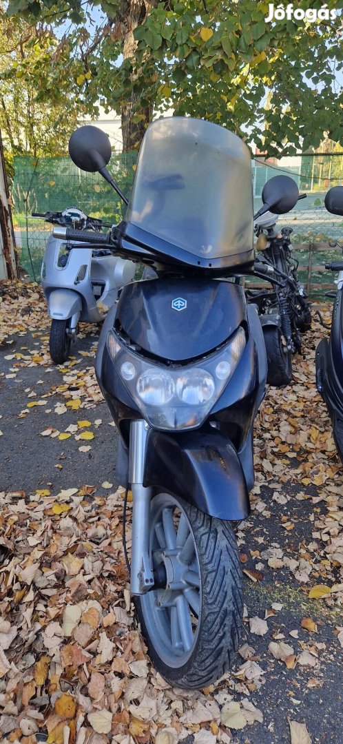 Piaggio beverly 400vcm bontásban