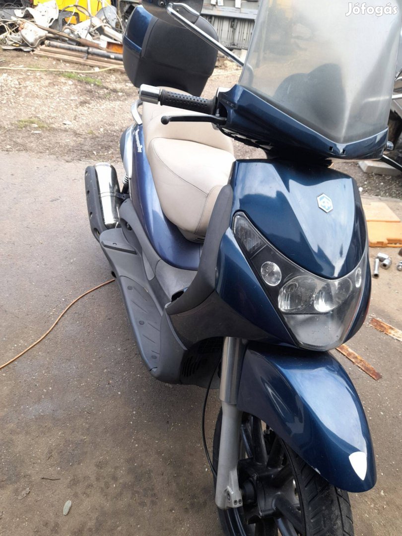 Piaggio bewerly 400