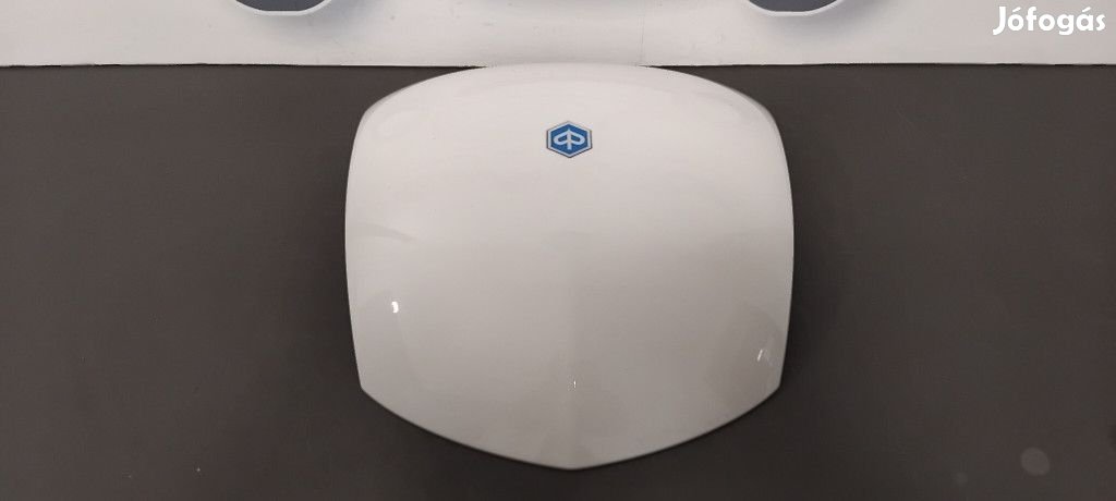 Piaggio doboztető idom, fehér