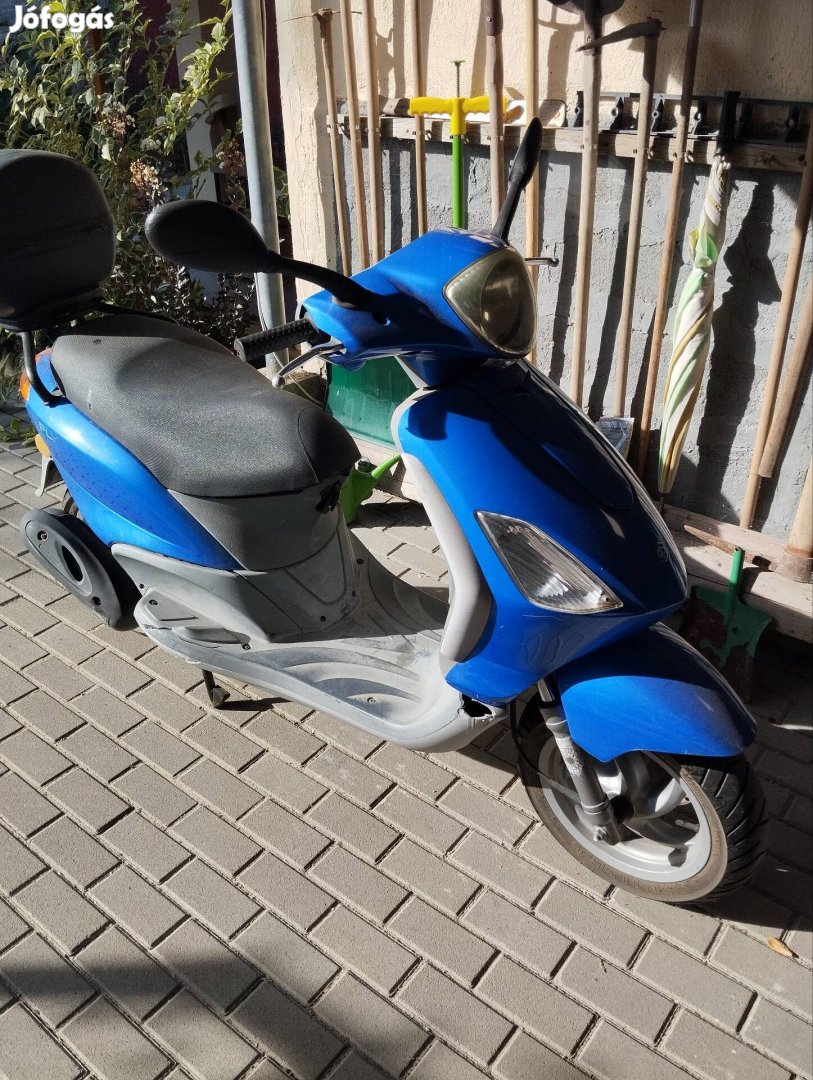 Piaggio fly 50, 4T