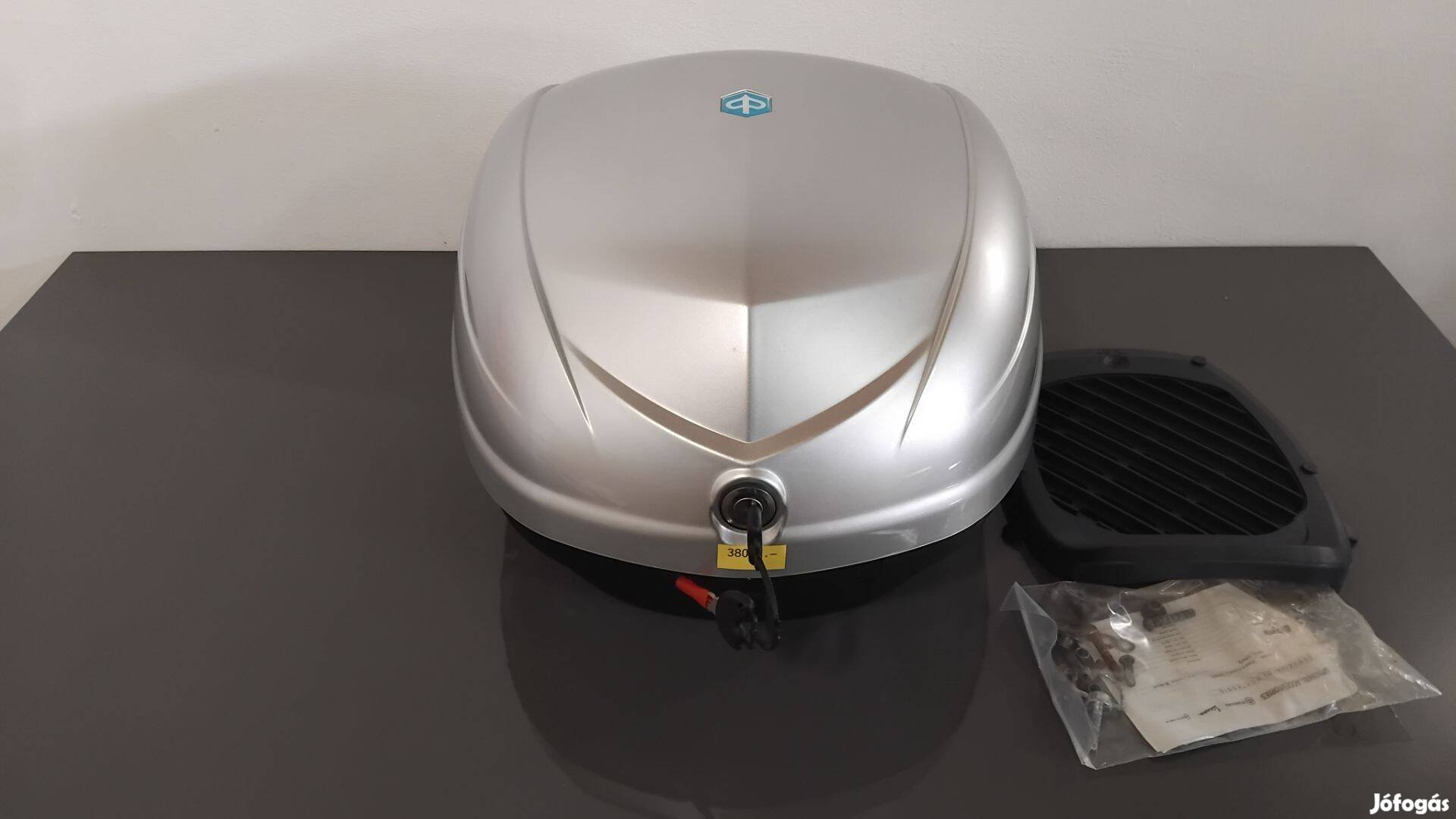 Piaggio gyári doboz, platnival