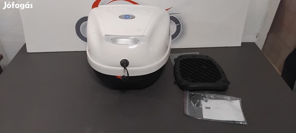 Piaggio gyári doboz, platnival
